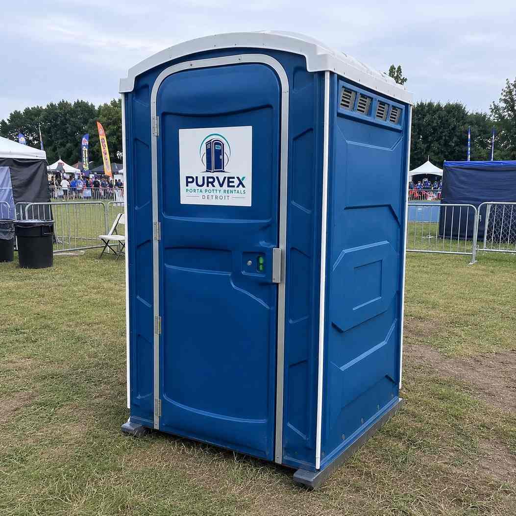 Standard porta potty rental in Detroit
